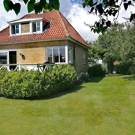 In A Danish With Garden View, 10 Min To Cph