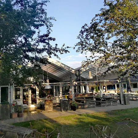 In A Danish With Garden View, 10 Min To Cph Hotel Gentofte