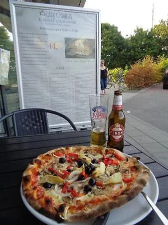 In A Danish With Garden View, 10 Min To Cph Hotel *
